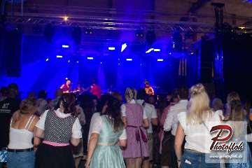 www_photofloh_de_PflaelzerGaudiNaechte_HermesHouseBand_Messehalle_PS_16_10_2026-78