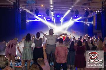 www_photofloh_de_PflaelzerGaudiNaechte_HermesHouseBand_Messehalle_PS_16_10_2026-93
