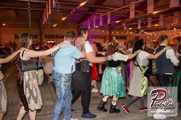 www_photofloh_de_PflaelzerGaudiNaechte_HermesHouseBand_Messehalle_PS_17_10_2026-69