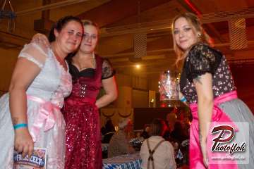 www_photofloh_de_PflaelzerGaudiNaechte_HermesHouseBand_Messehalle_PS_16_10_2026-35