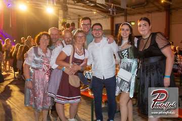www_photofloh_de_PflaelzerGaudiNaechte_HermesHouseBand_Messehalle_PS_16_10_2026-52