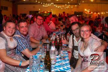 www_photofloh_de_PflaelzerGaudiNaechte_HermesHouseBand_Messehalle_PS_16_10_2026-58