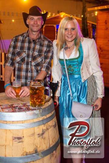 www_photofloh_de_PflaelzerGaudiNaechte_HermesHouseBand_Messehalle_PS_16_10_2026-89