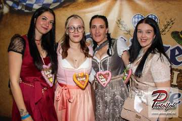www_photofloh_de_PflaelzerGaudiNaechte_HermesHouseBand_Messehalle_PS_17_10_2026-2