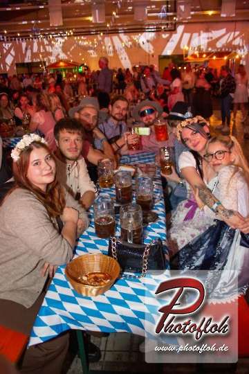 www_photofloh_de_PflaelzerGaudiNaechte_HermesHouseBand_Messehalle_PS_17_10_2026-9
