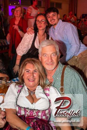 www_photofloh_de_PflaelzerGaudiNaechte_HermesHouseBand_Messehalle_PS_17_10_2026-75