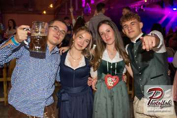 www_photofloh_de_PflaelzerGaudiNaechte_HermesHouseBand_Messehalle_PS_17_10_2026-108