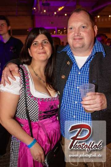 www_photofloh_de_PflaelzerGaudiNaechte_HermesHouseBand_Messehalle_PS_17_10_2026-136