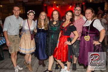 www_photofloh_de_PflaelzerGaudiNaechte_HermesHouseBand_Messehalle_PS_17_10_2026-197